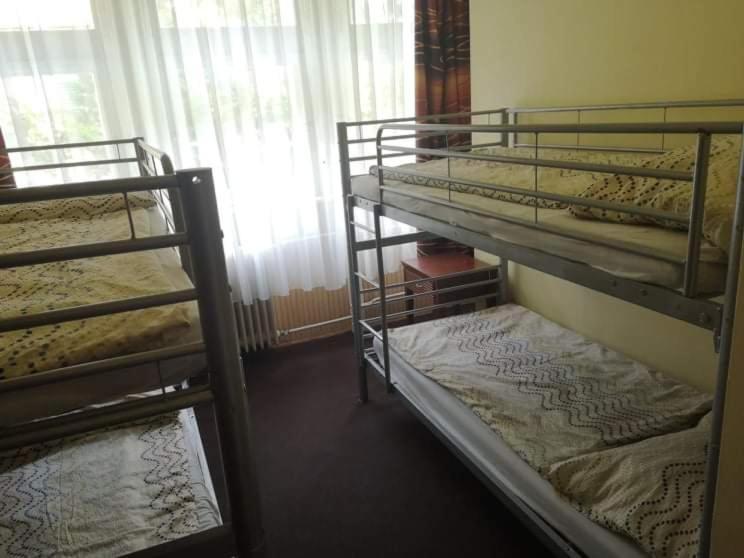 Fenyves Panzio Bed and Breakfast Siófok Buitenkant foto