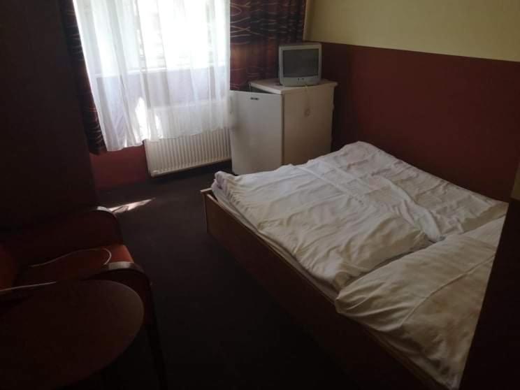 Fenyves Panzio Bed and Breakfast Siófok Buitenkant foto